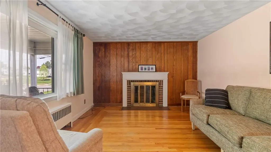 328 Magnolia Street Cranston RI 02910