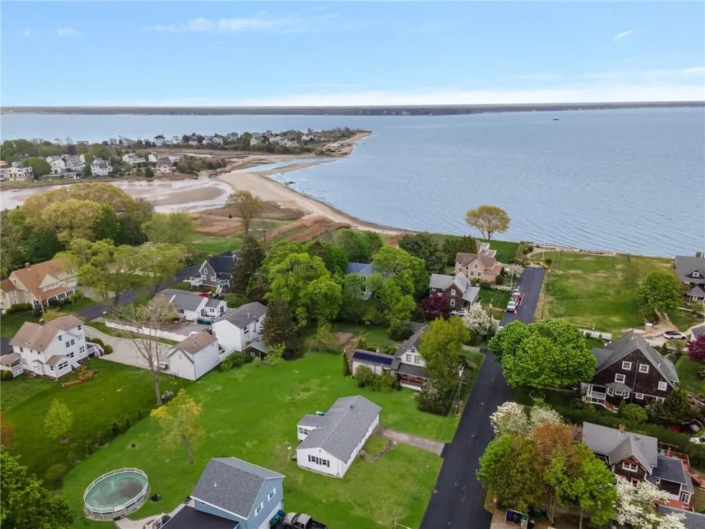 51 Lippitt Avenue Warwick RI 02889