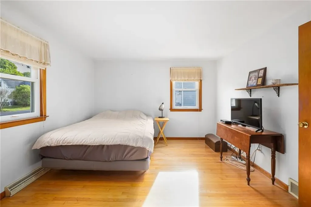 51 Lippitt Avenue Warwick RI 02889