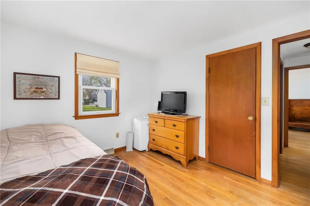 51 Lippitt Avenue Warwick RI 02889