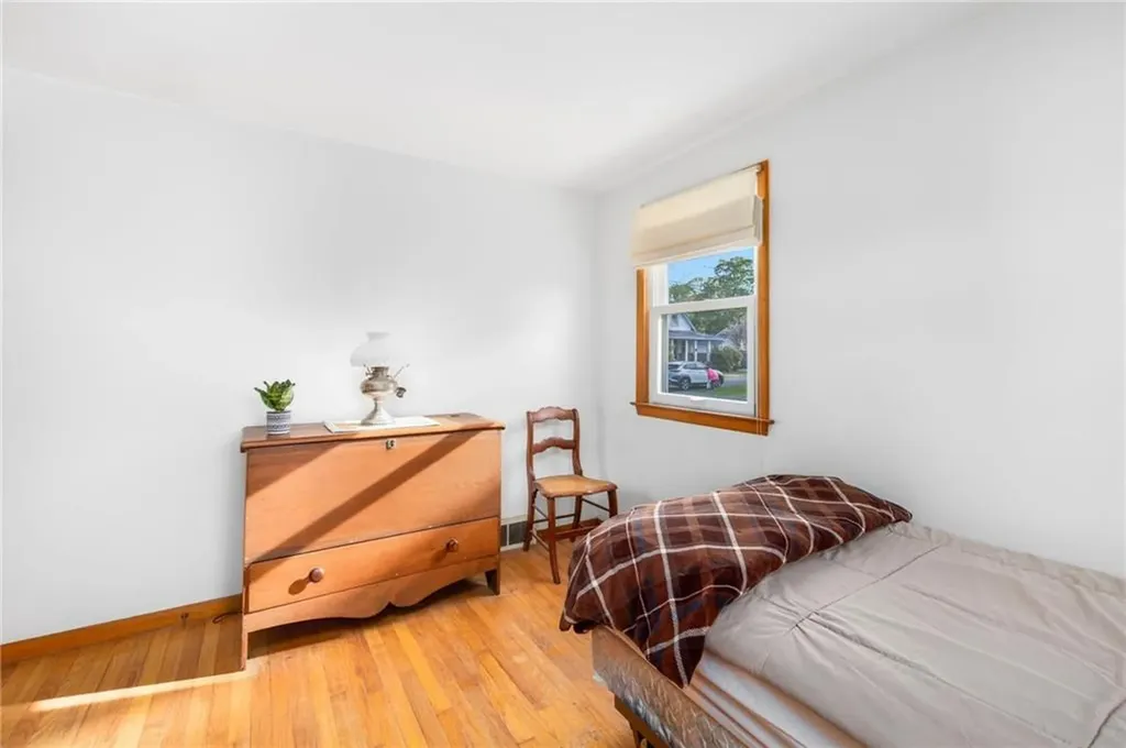 51 Lippitt Avenue Warwick RI 02889
