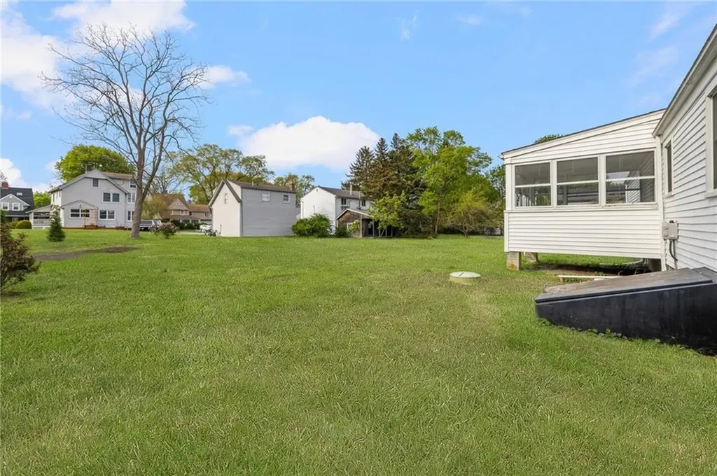 51 Lippitt Avenue Warwick RI 02889