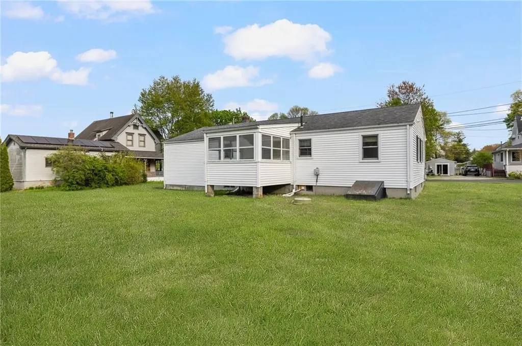 51 Lippitt Avenue Warwick RI 02889