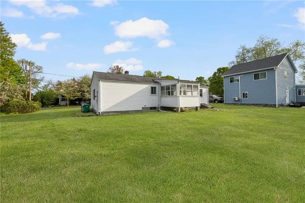 51 Lippitt Avenue Warwick RI 02889