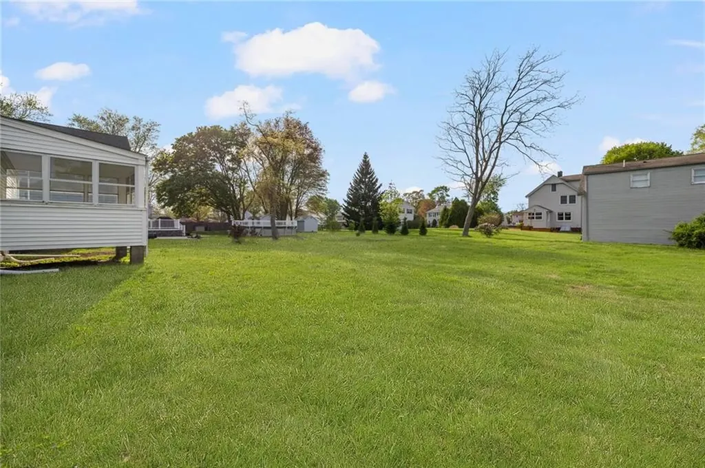 51 Lippitt Avenue Warwick RI 02889