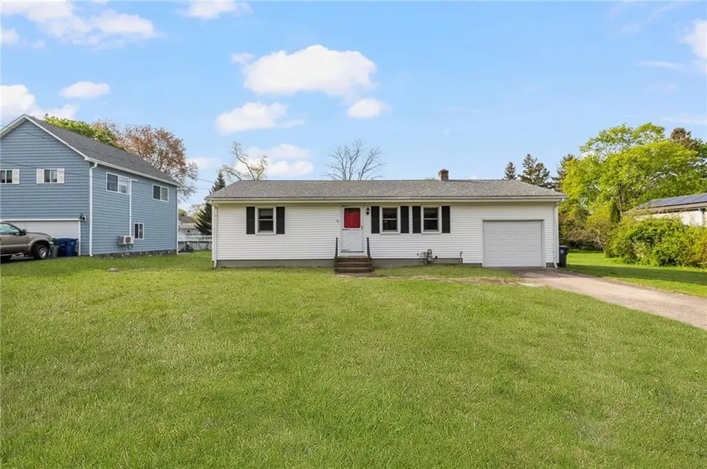 51 Lippitt Avenue Warwick RI 02889