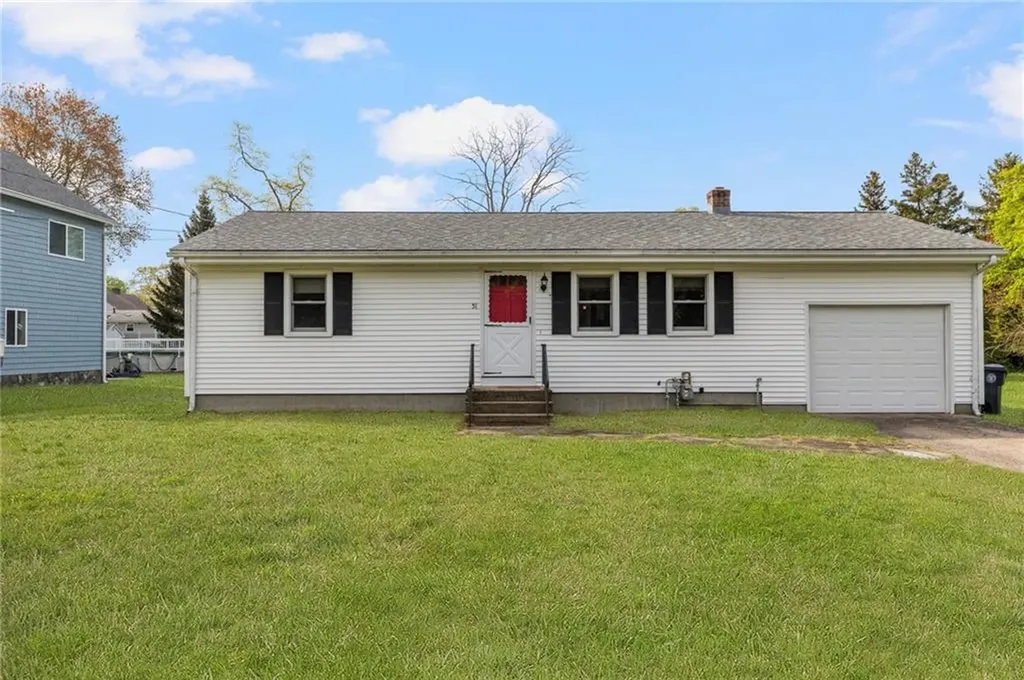 51 Lippitt Avenue Warwick RI 02889