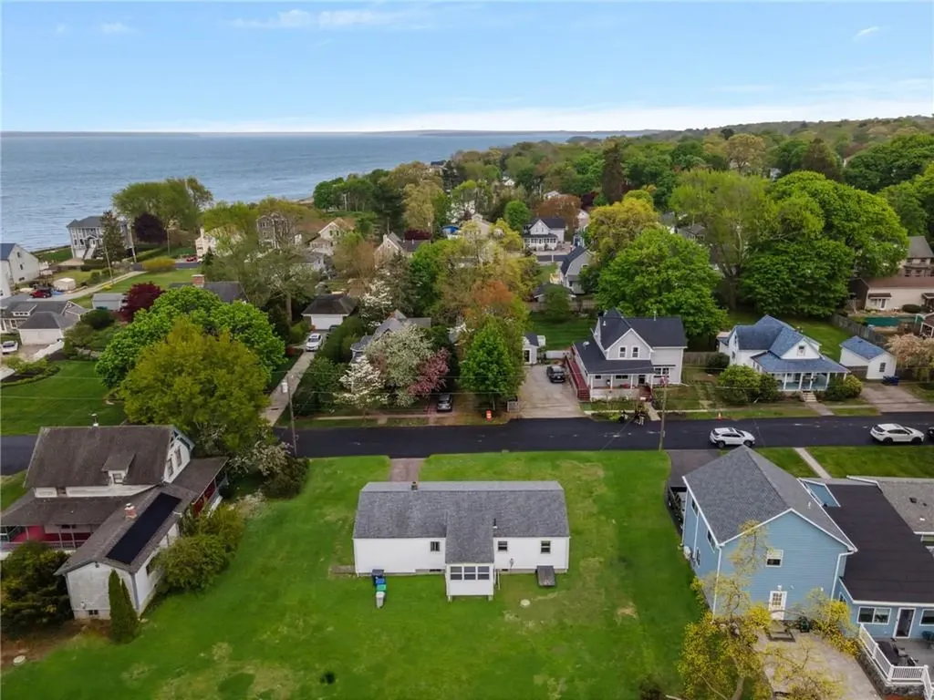 51 Lippitt Avenue Warwick RI 02889