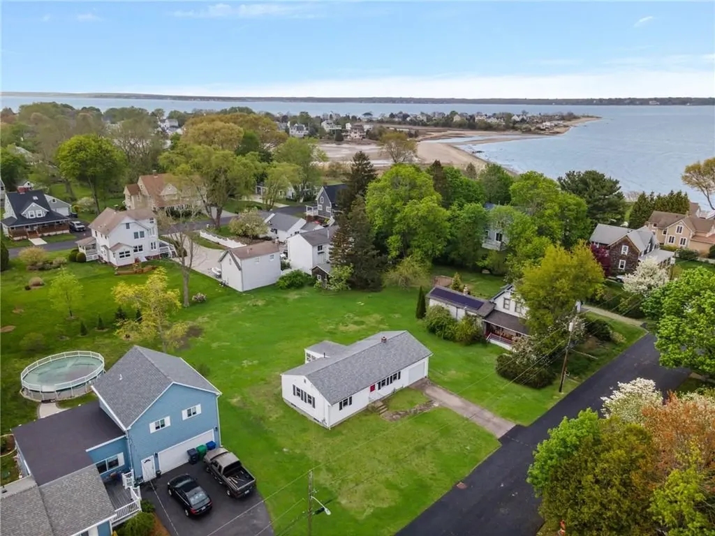 51 Lippitt Avenue Warwick RI 02889