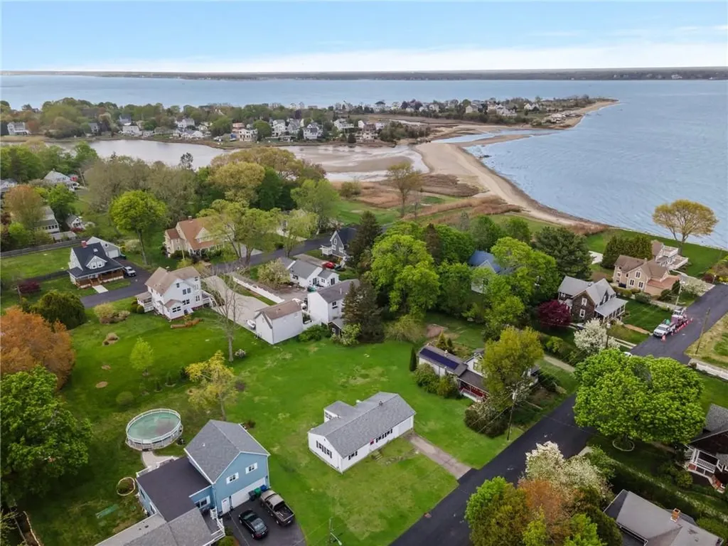 51 Lippitt Avenue Warwick RI 02889