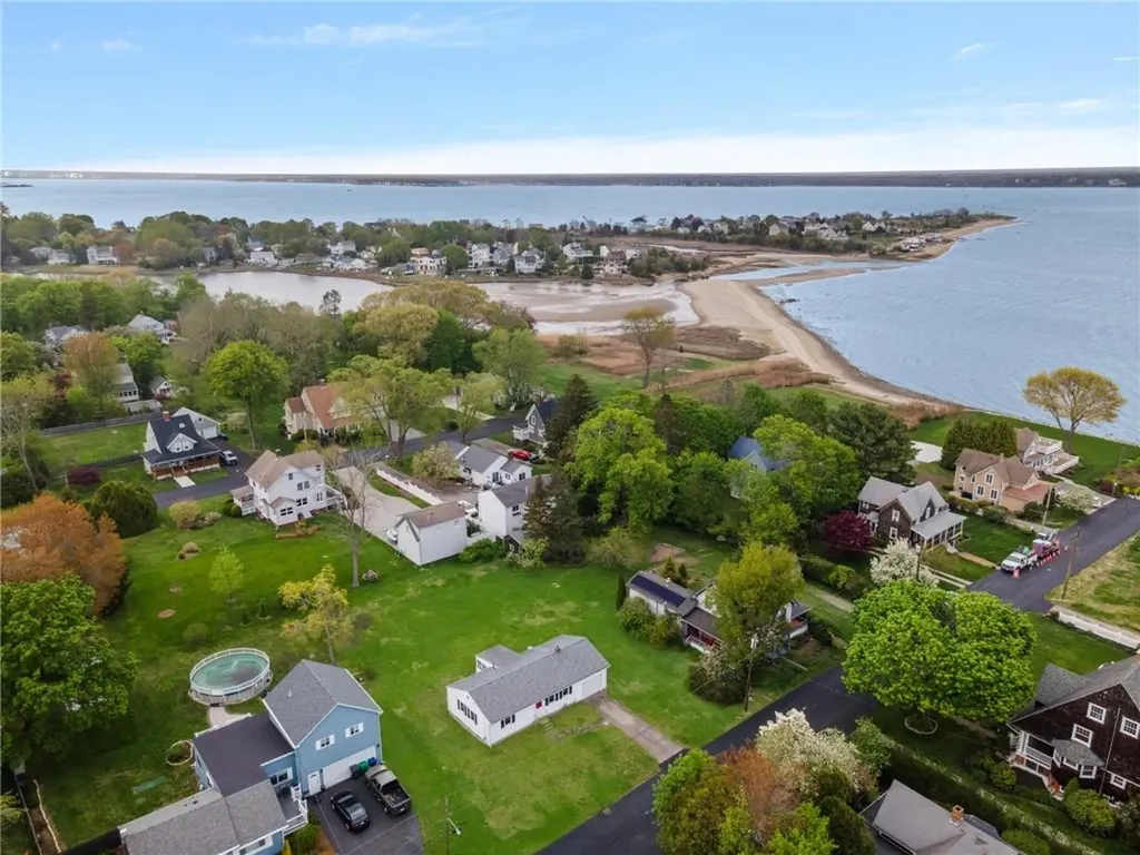 51 Lippitt Avenue Warwick RI 02889