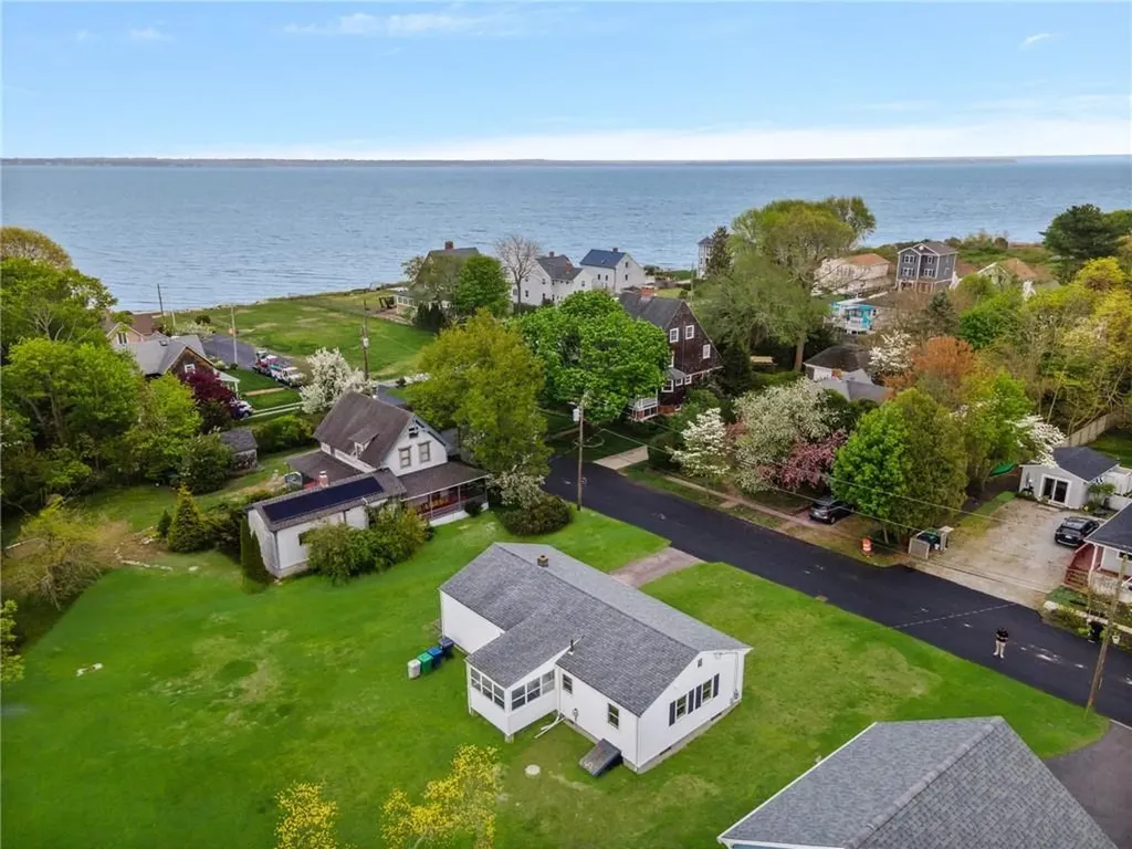51 Lippitt Avenue Warwick RI 02889