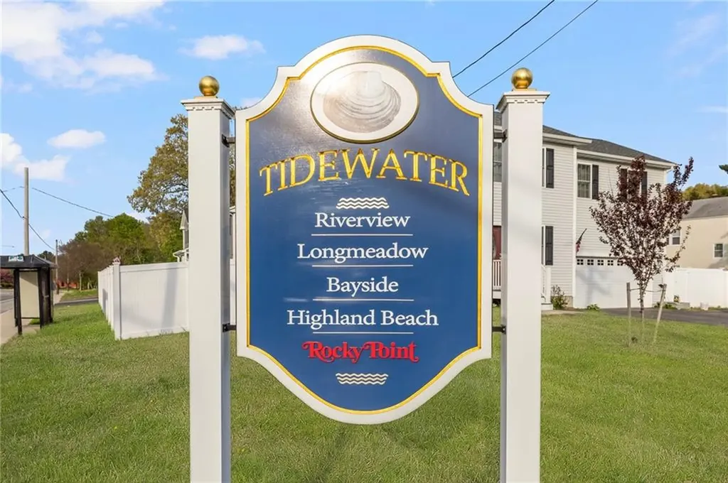 51 Lippitt Avenue Warwick RI 02889