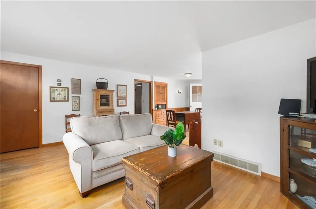 51 Lippitt Avenue Warwick RI 02889