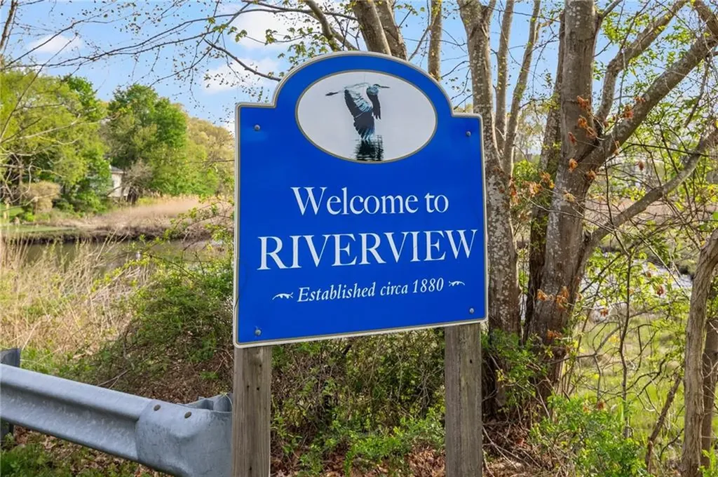 51 Lippitt Avenue Warwick RI 02889