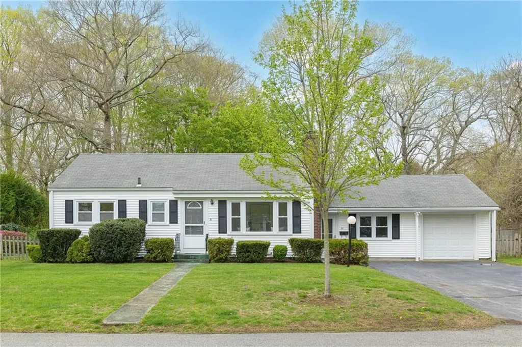 21 Houghton Street Barrington RI 02806