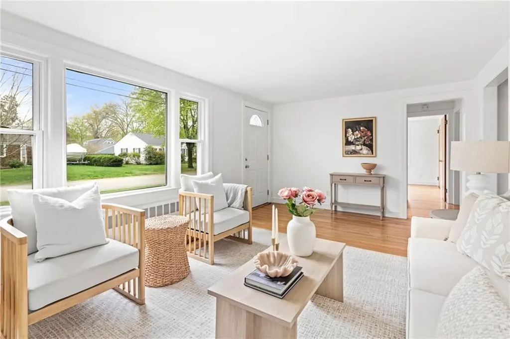21 Houghton Street Barrington RI 02806