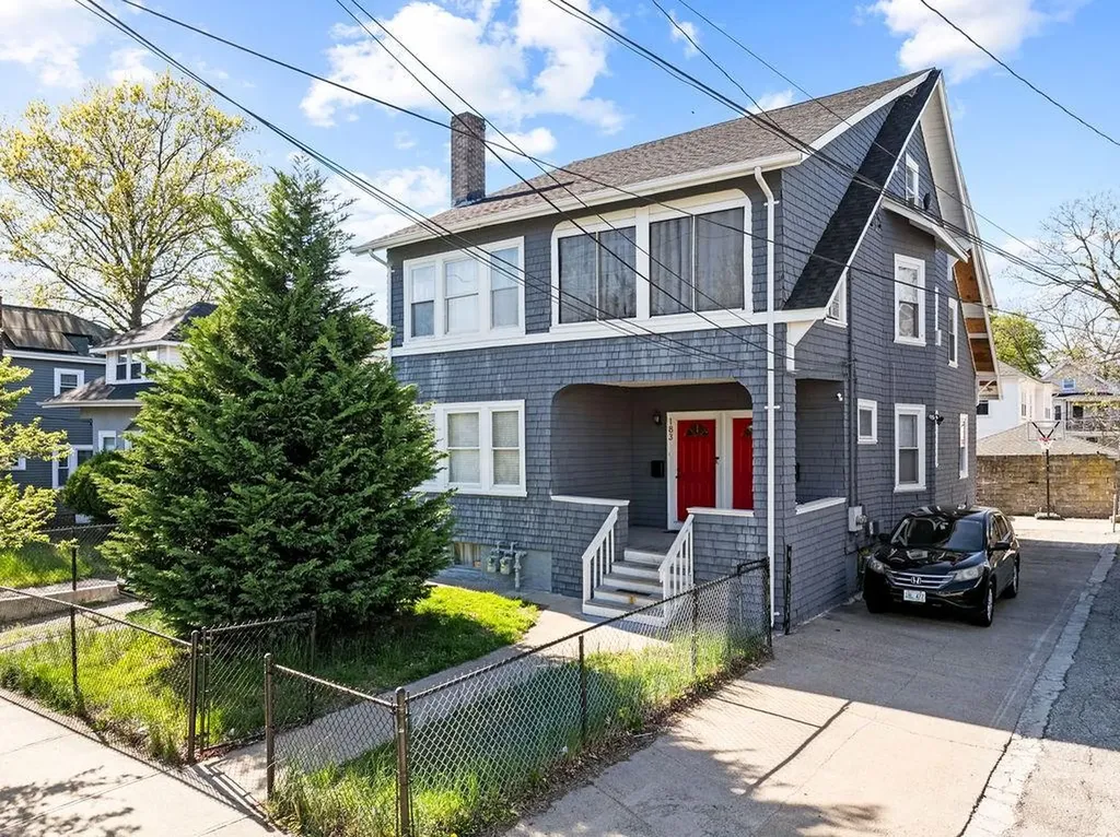 183 Gallatin Street Providence RI 02907