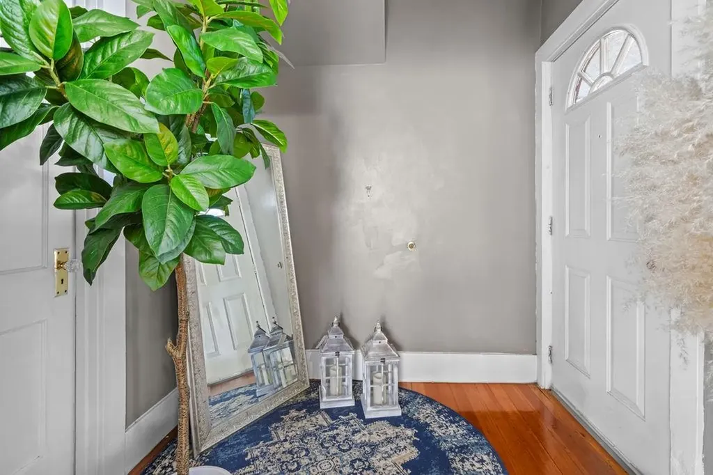 183 Gallatin Street Providence RI 02907