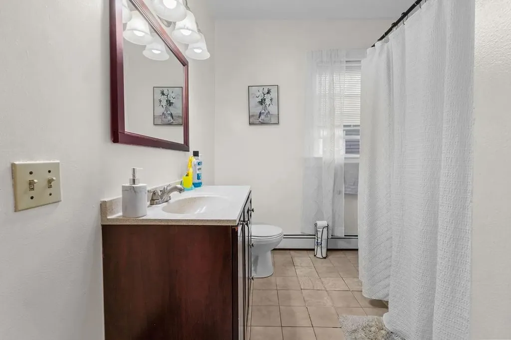 183 Gallatin Street Providence RI 02907