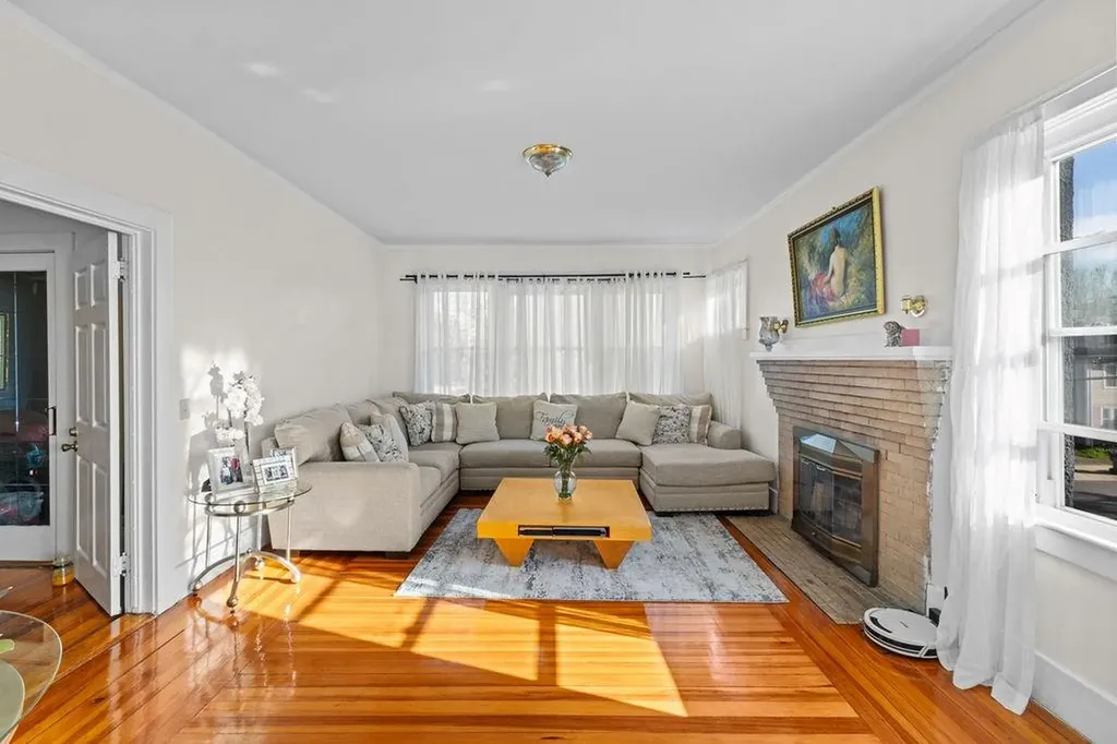 183 Gallatin Street Providence RI 02907