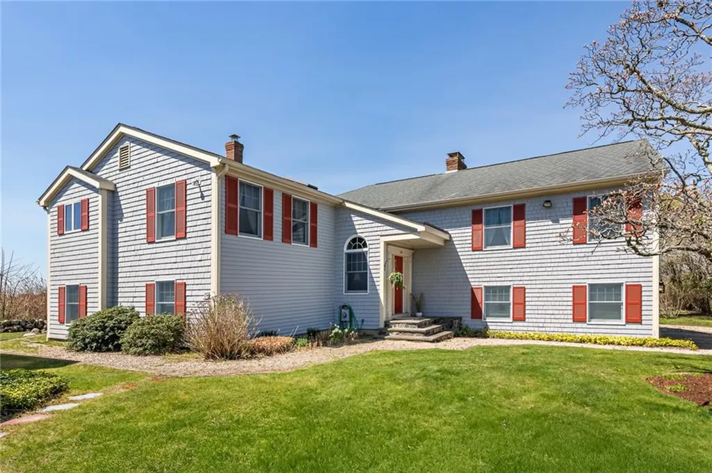 124 Houston Avenue Narragansett RI 02882