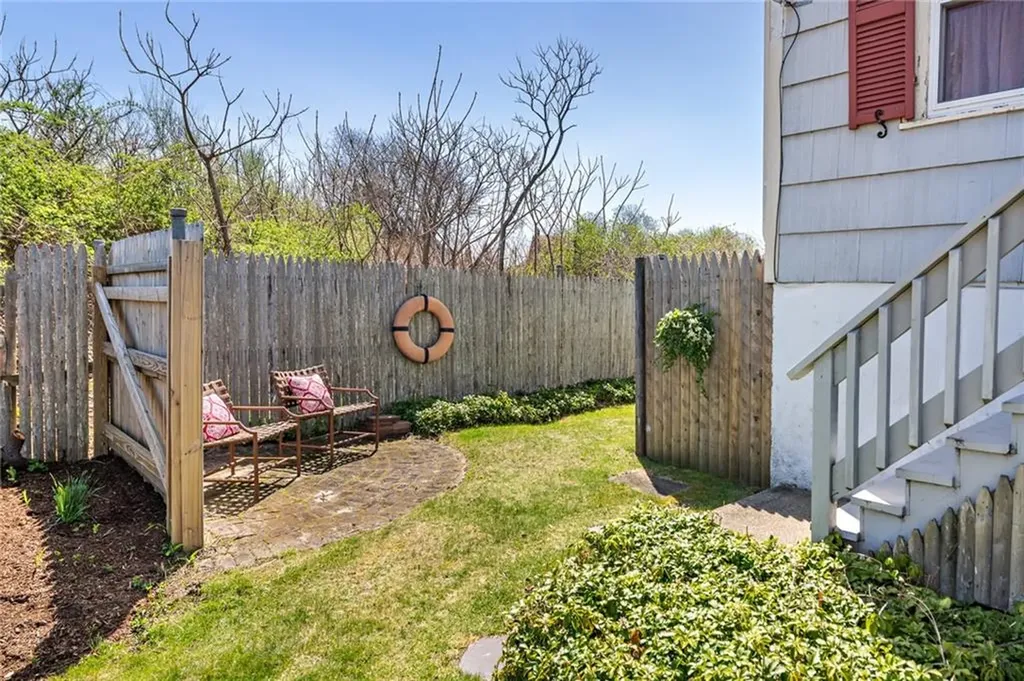 120 Houston Avenue Narragansett RI 02882