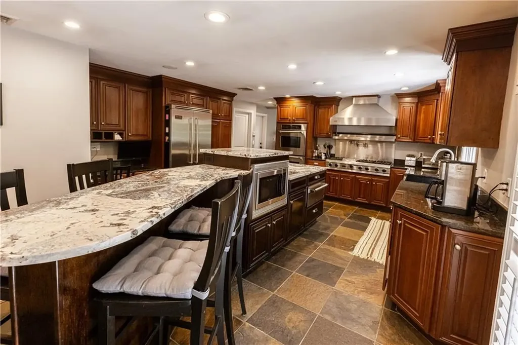5 Colony Drive Johnston RI 02919