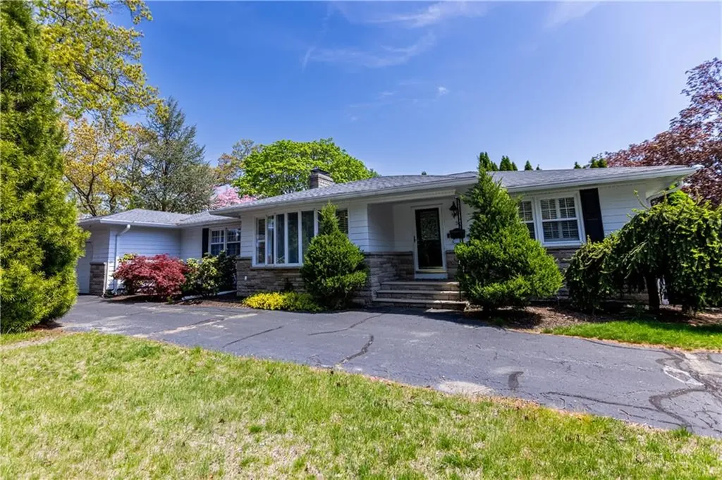 5 Colony Drive Johnston RI 02919