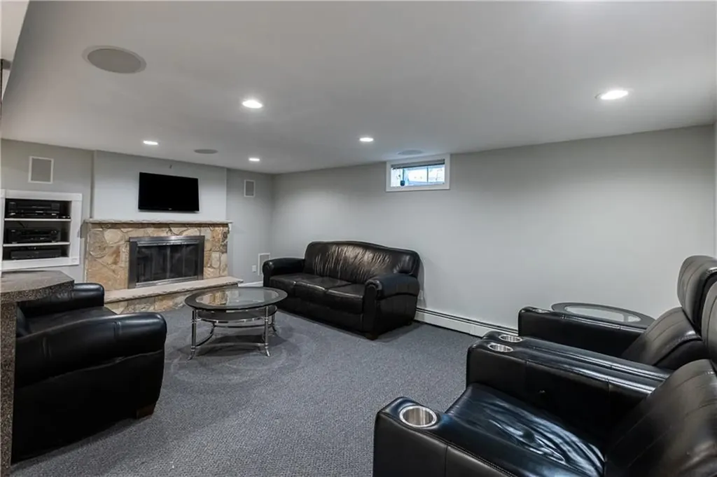5 Colony Drive Johnston RI 02919