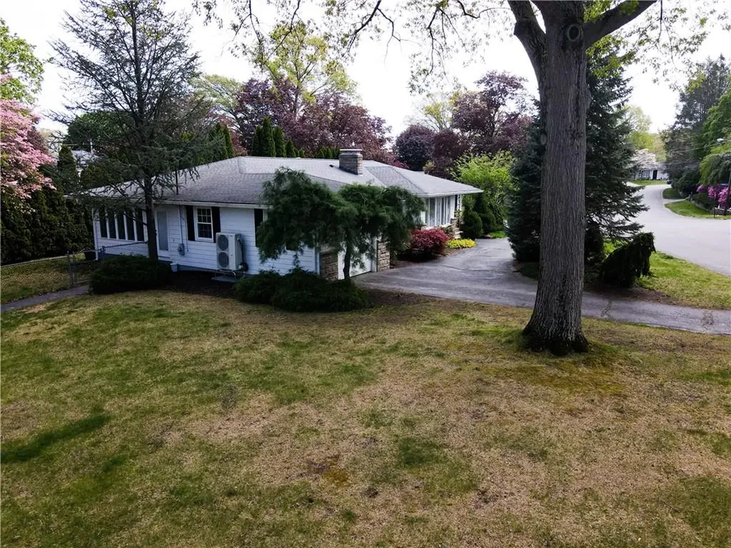 5 Colony Drive Johnston RI 02919