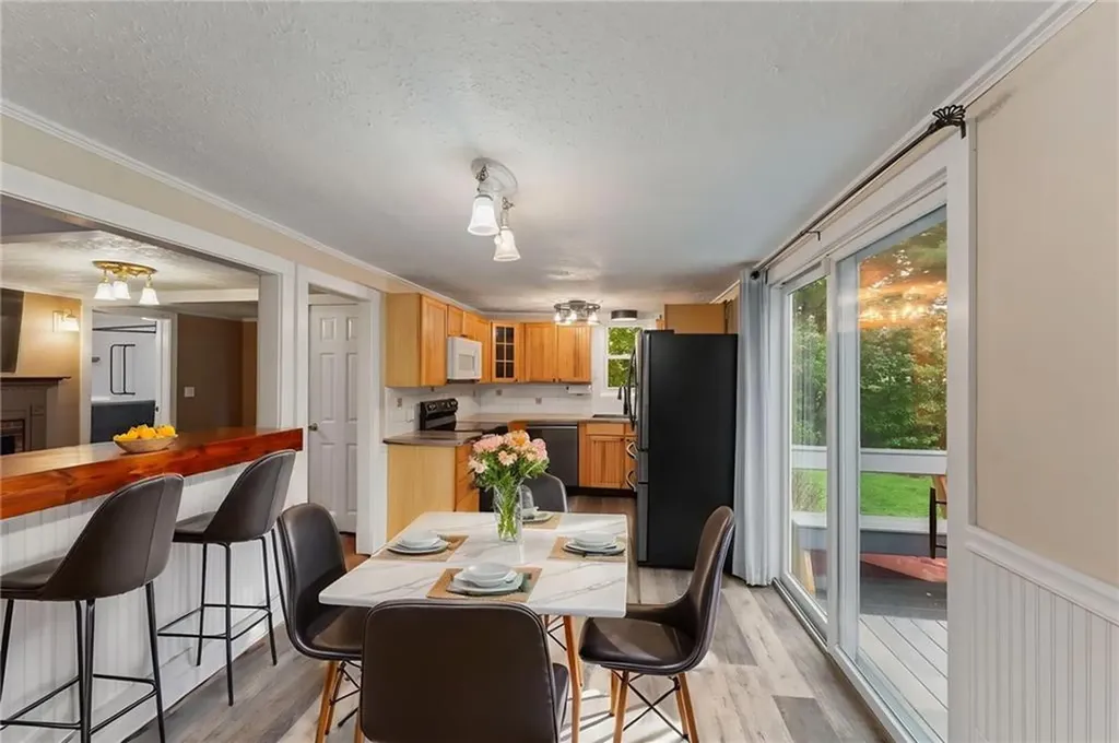 564 Exeter Road North Kingstown RI 02852