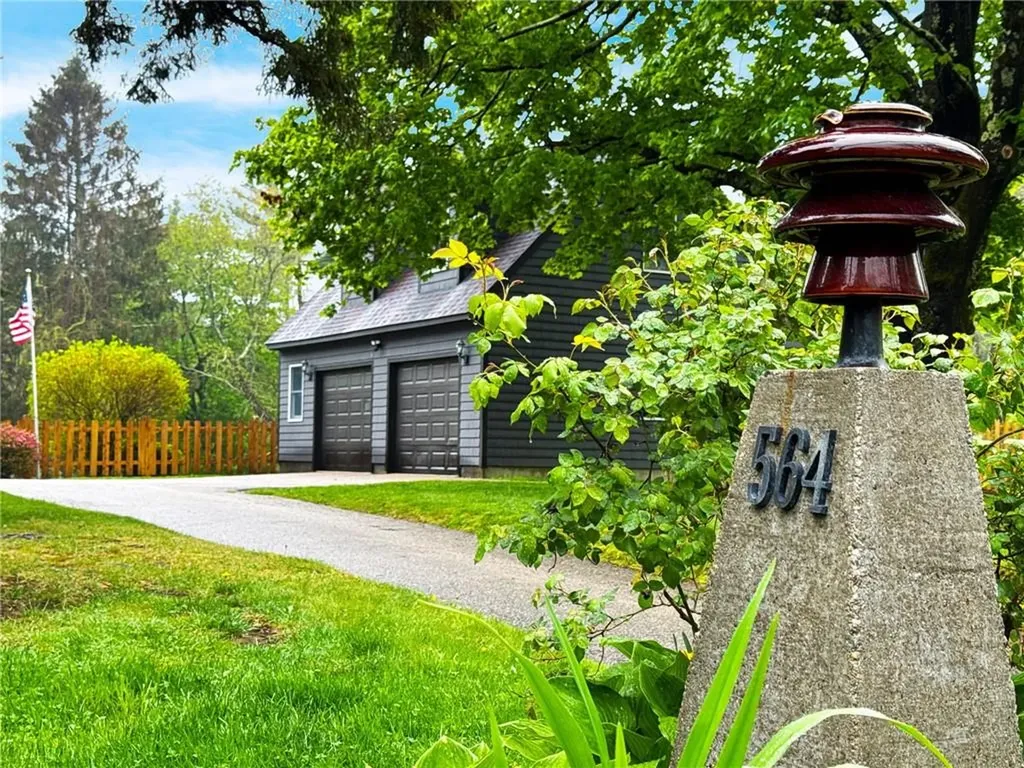 564 Exeter Road North Kingstown RI 02852