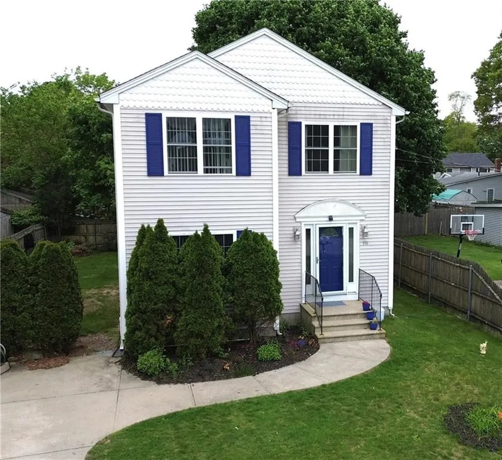 156 Coburn Street Warwick RI 02889