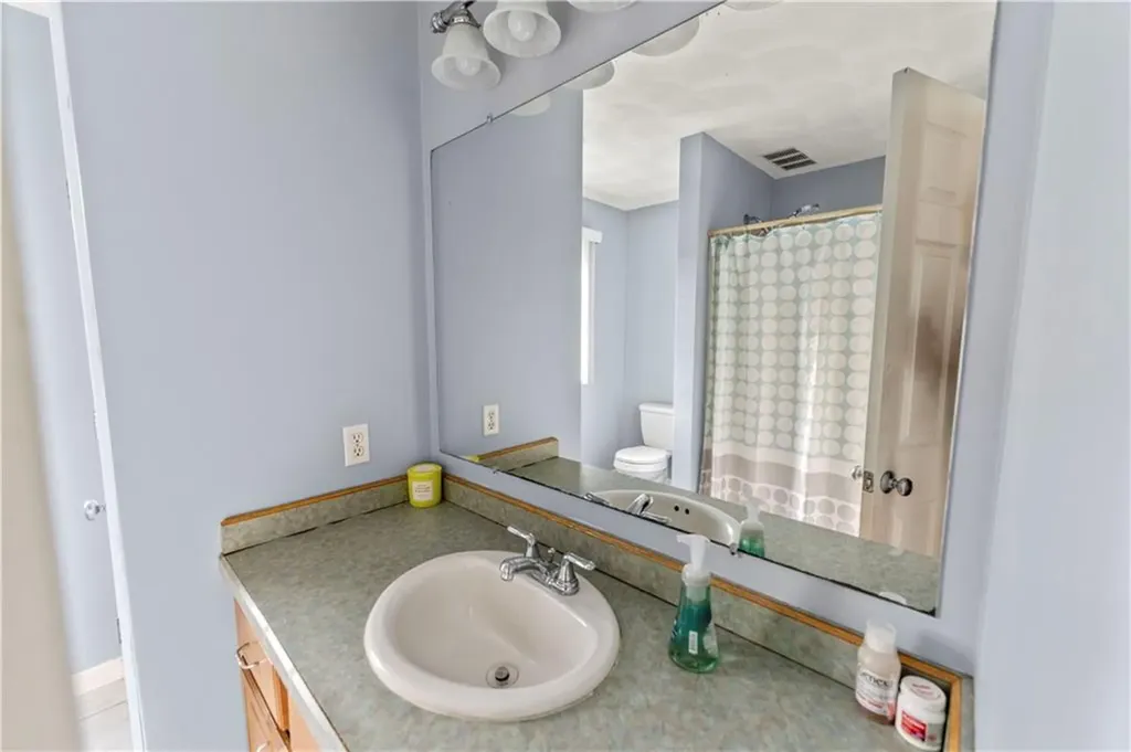 156 Coburn Street Warwick RI 02889