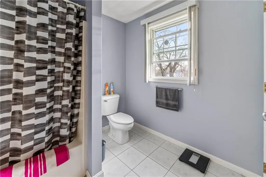 156 Coburn Street Warwick RI 02889