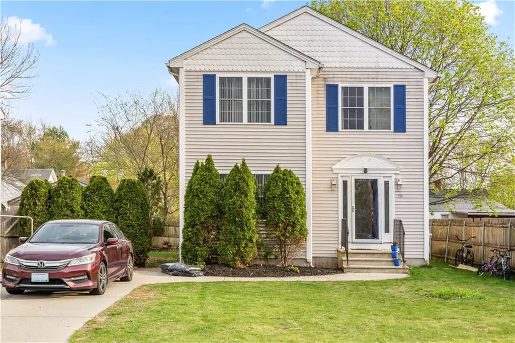 156 Coburn Street Warwick RI 02889