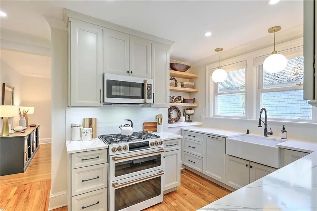 256 258 President Avenue Providence RI 02906