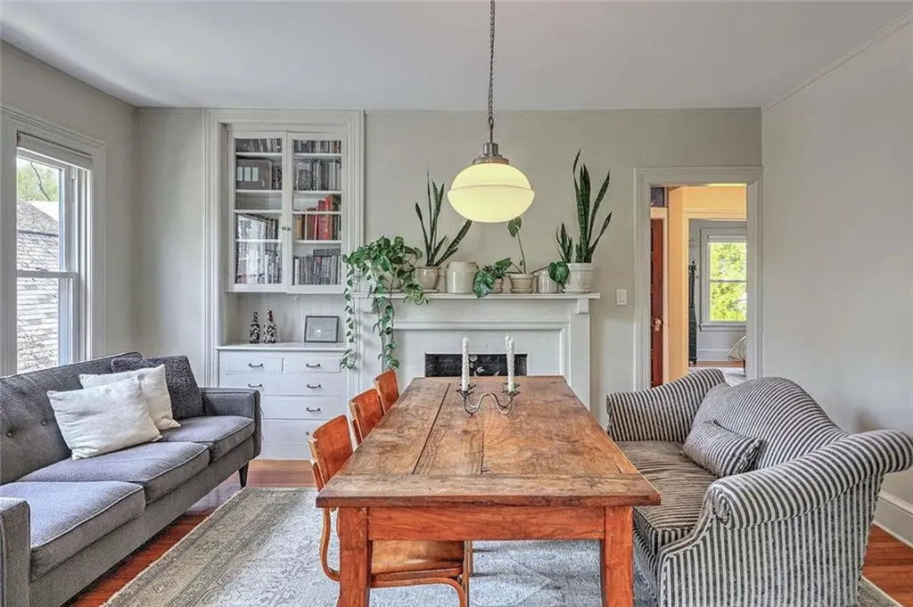 256 258 President Avenue Providence RI 02906