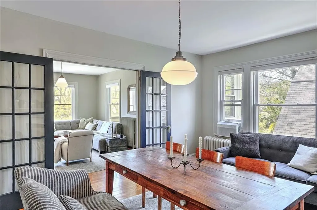 256 258 President Avenue Providence RI 02906