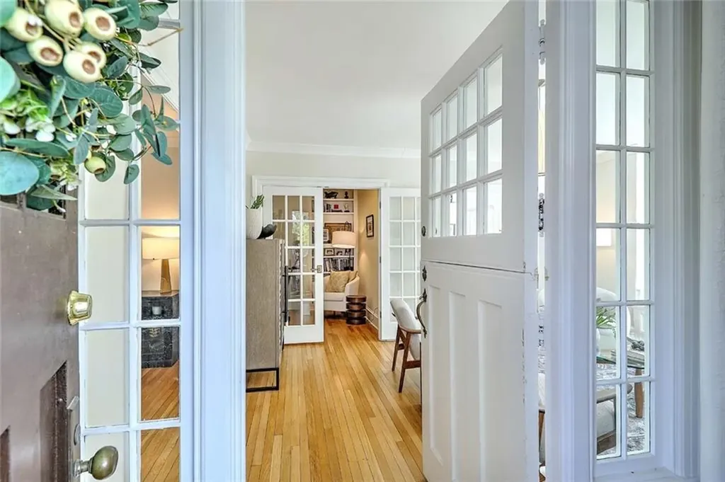 256 258 President Avenue Providence RI 02906