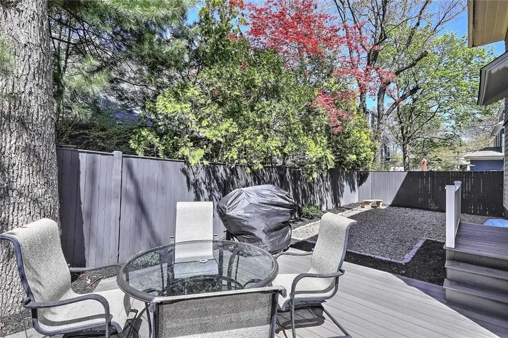 256 258 President Avenue Providence RI 02906