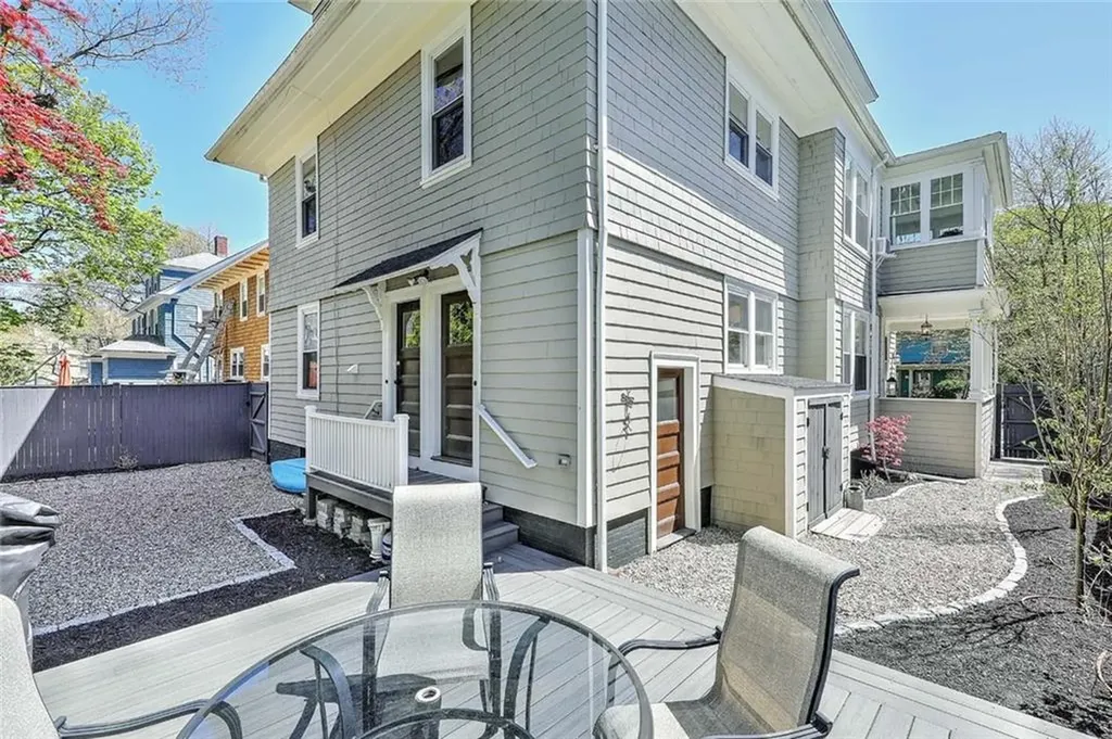 256 258 President Avenue Providence RI 02906
