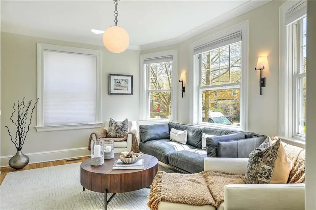 256 258 President Avenue Providence RI 02906
