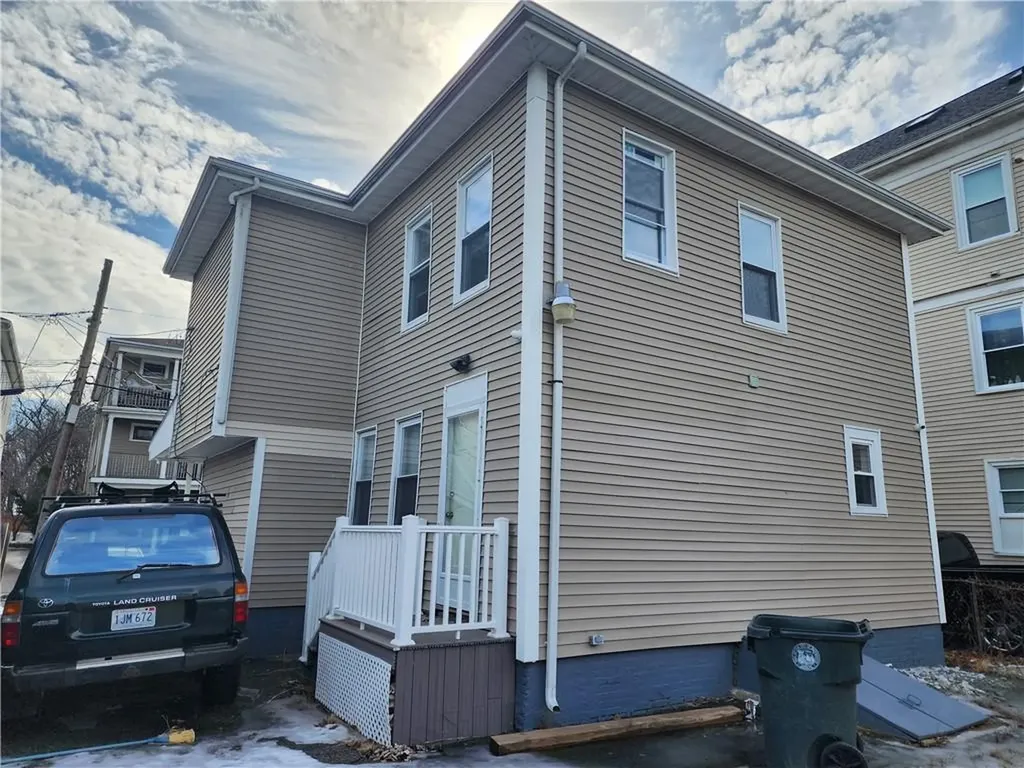 84 Wisdom Avenue Providence RI 02908