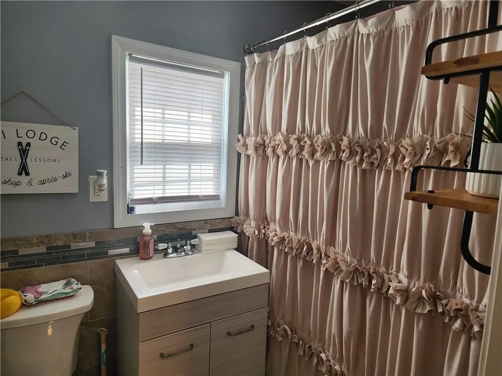 64 Westwood Avenue Cranston RI 02905