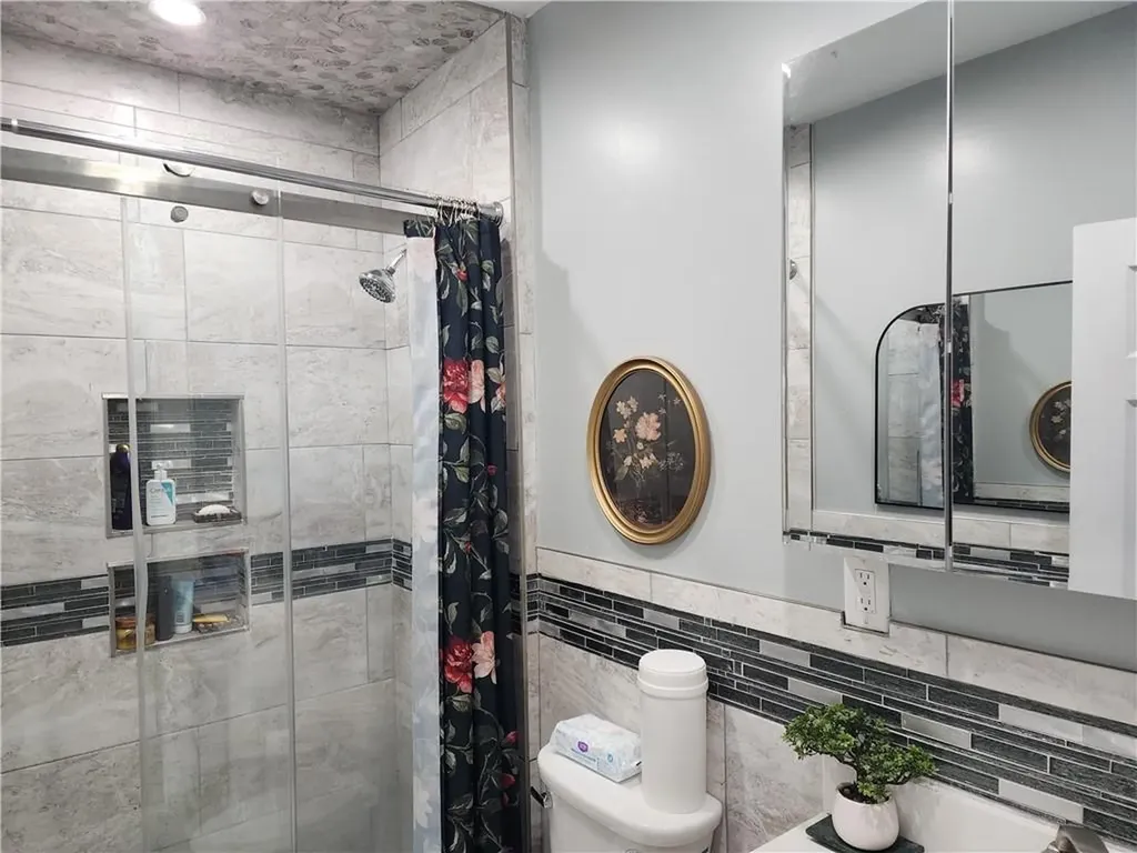 64 Westwood Avenue Cranston RI 02905