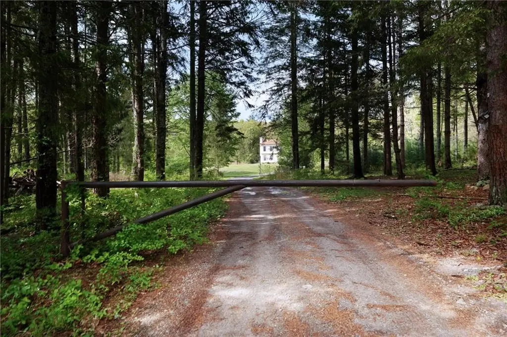 51 Mill Road Foster RI 02825