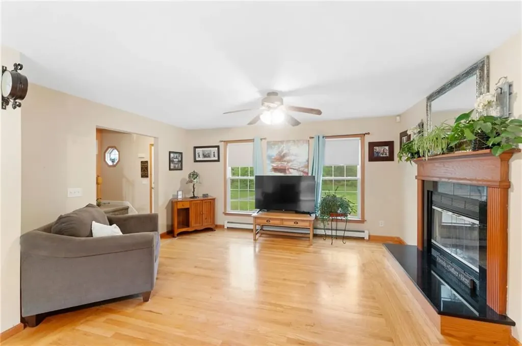 51 Mill Road Foster RI 02825