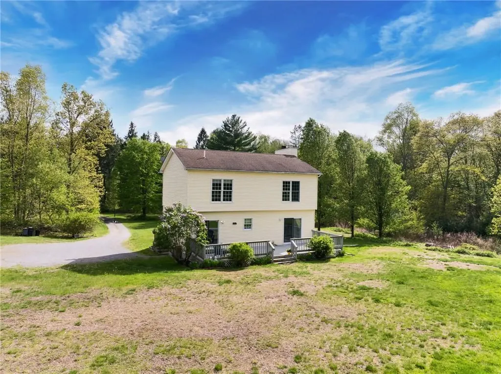 51 Mill Road Foster RI 02825